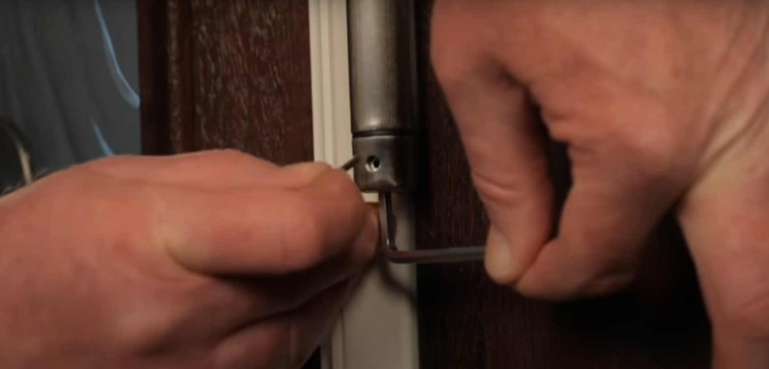 Hinge Setting Pin Example How to Adjust Spring Loaded Hinges